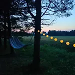 Metsatuule Puhkekuela Кемпинг HIIUMAA