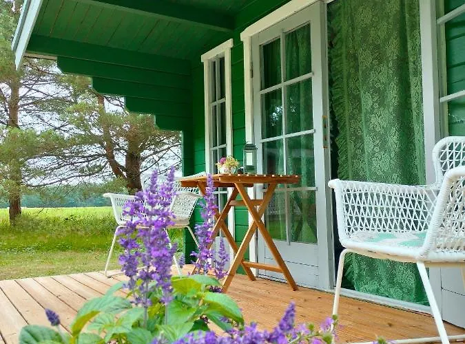 Metsatuule Puhkeküla