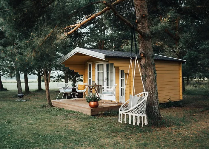 Metsatuule Puhkeküla * HIIUMAA